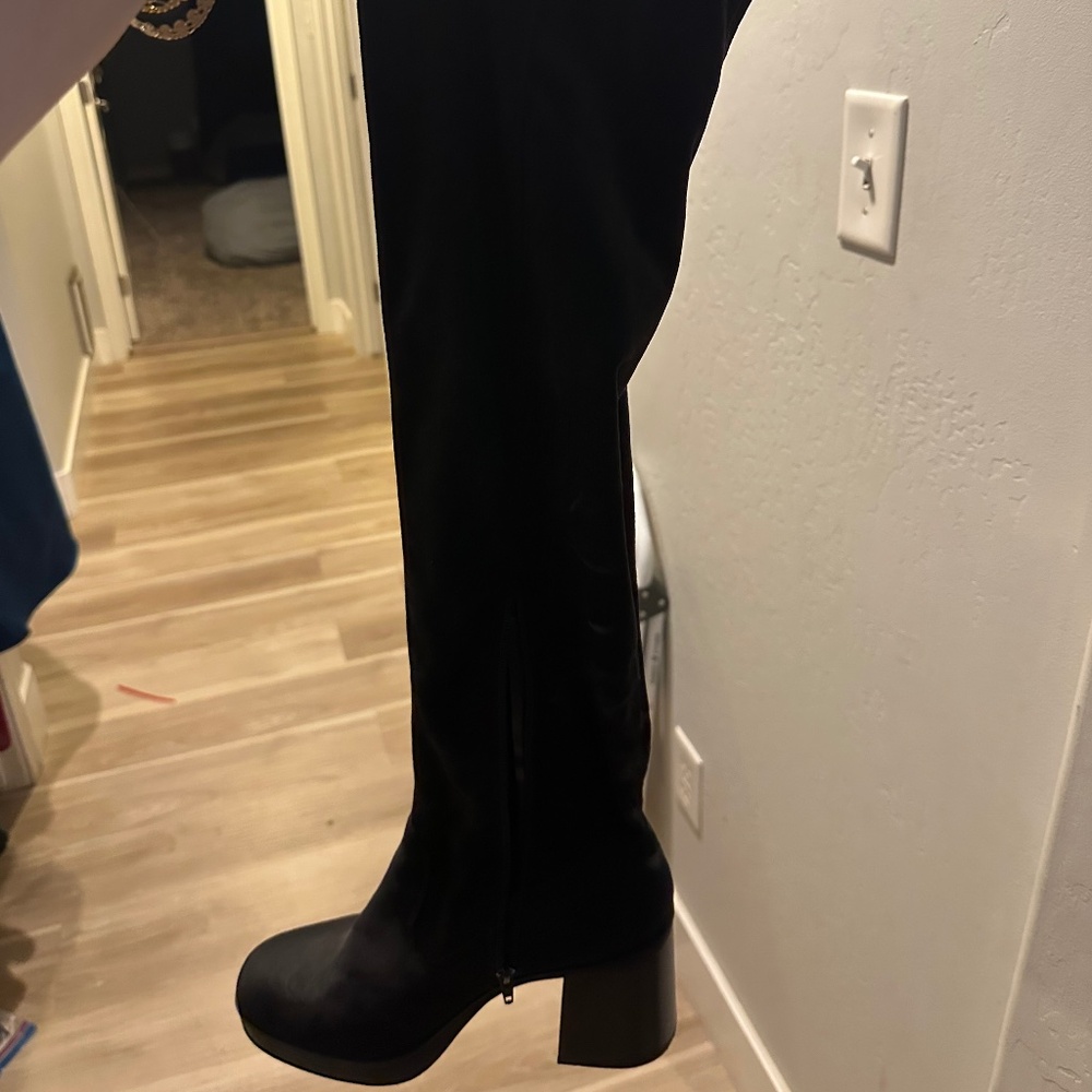 Over the knee boot